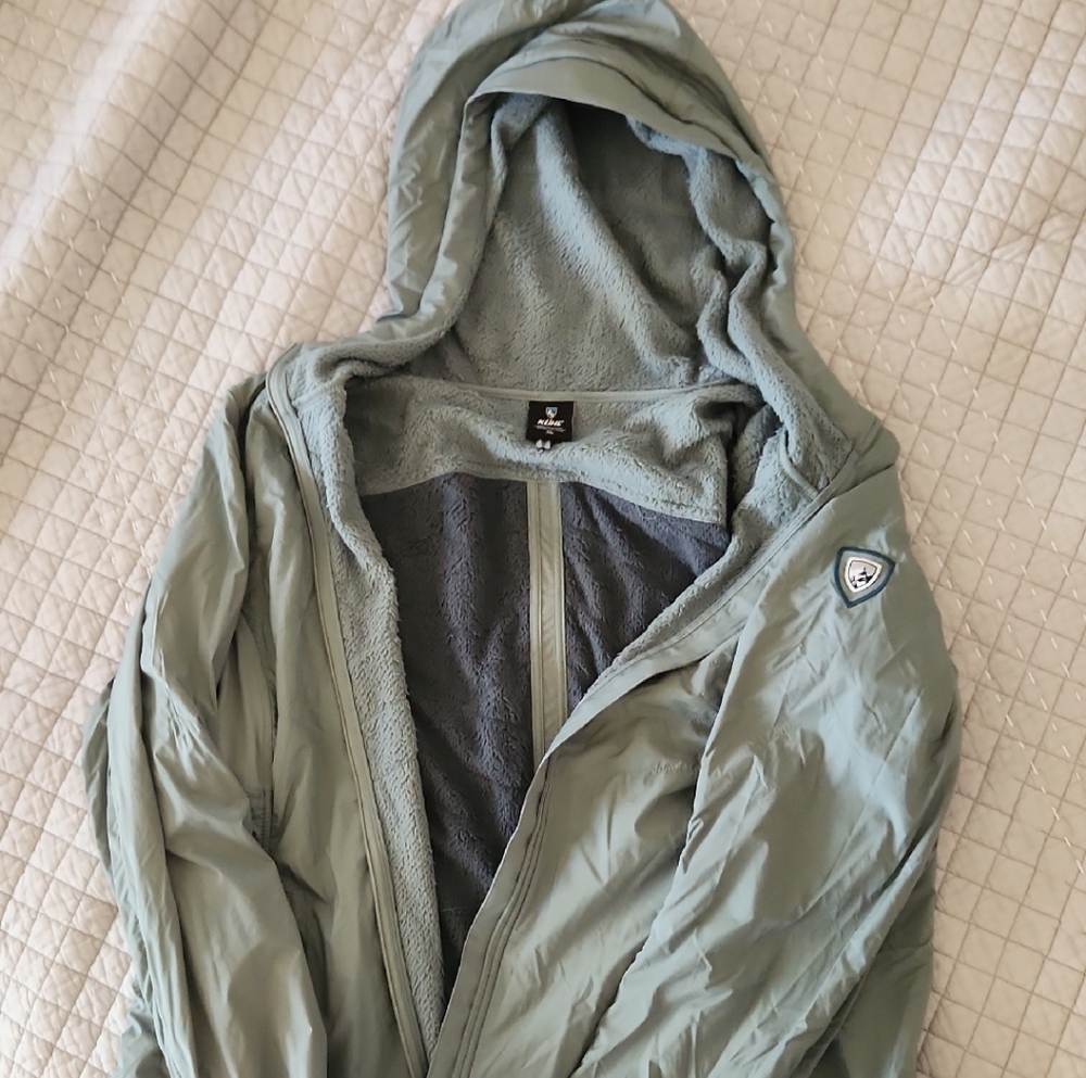 Green Utility Jacket with Stand-up Collar and Relaxed Fit